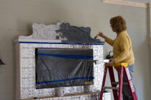 14.Painting the facade of the fireplace