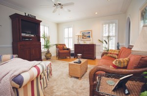 One of two downstairs living rooms, photo by Mike Boswell