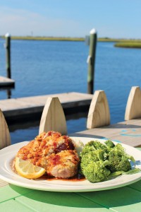 Horseradish-encrusted tuna steak topped with a Thai sweet chili glaze and served with Jasmine rice and broccoli. Photo by Bethany Turner